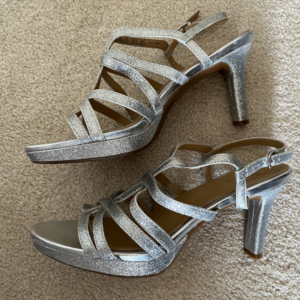 Naturalizer Silver Glitter Heels (Size 9.5)